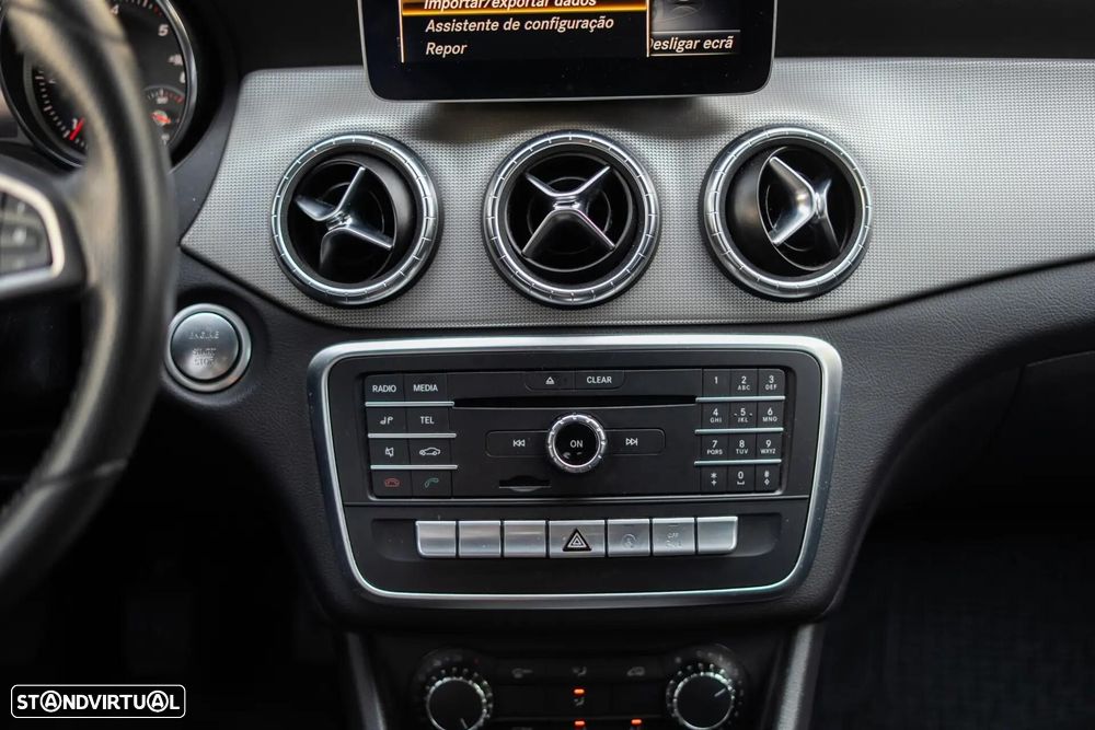 Mercedes-Benz CLA 180 d Urban - 30