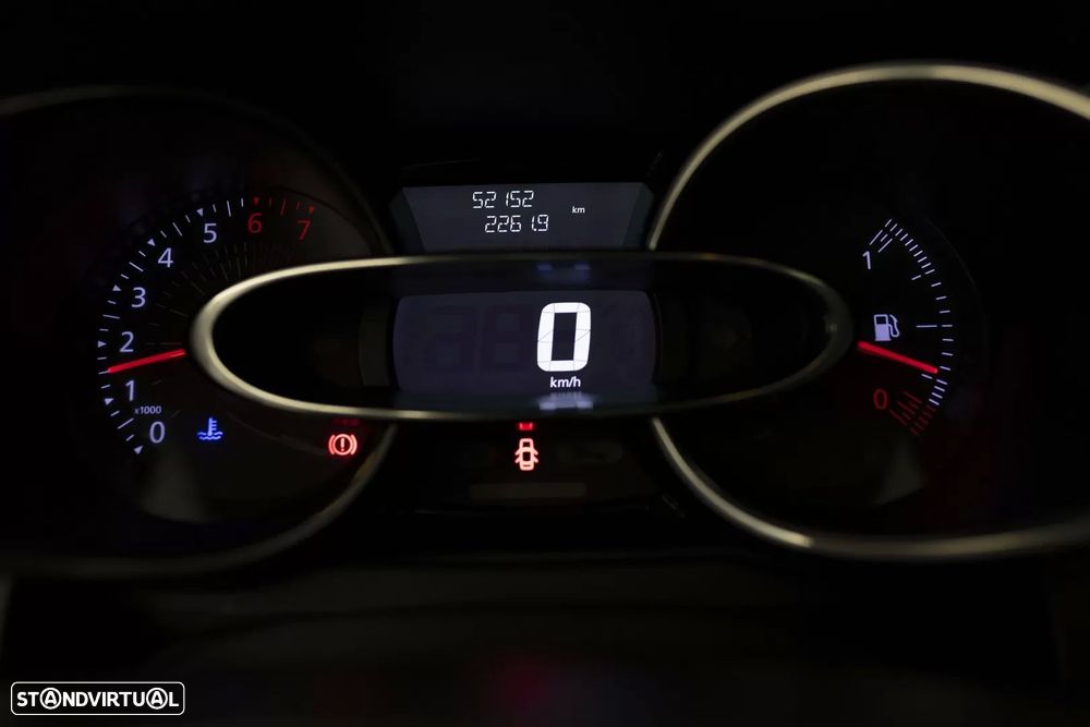 Renault Clio 1.0 TCe Evolution - 10