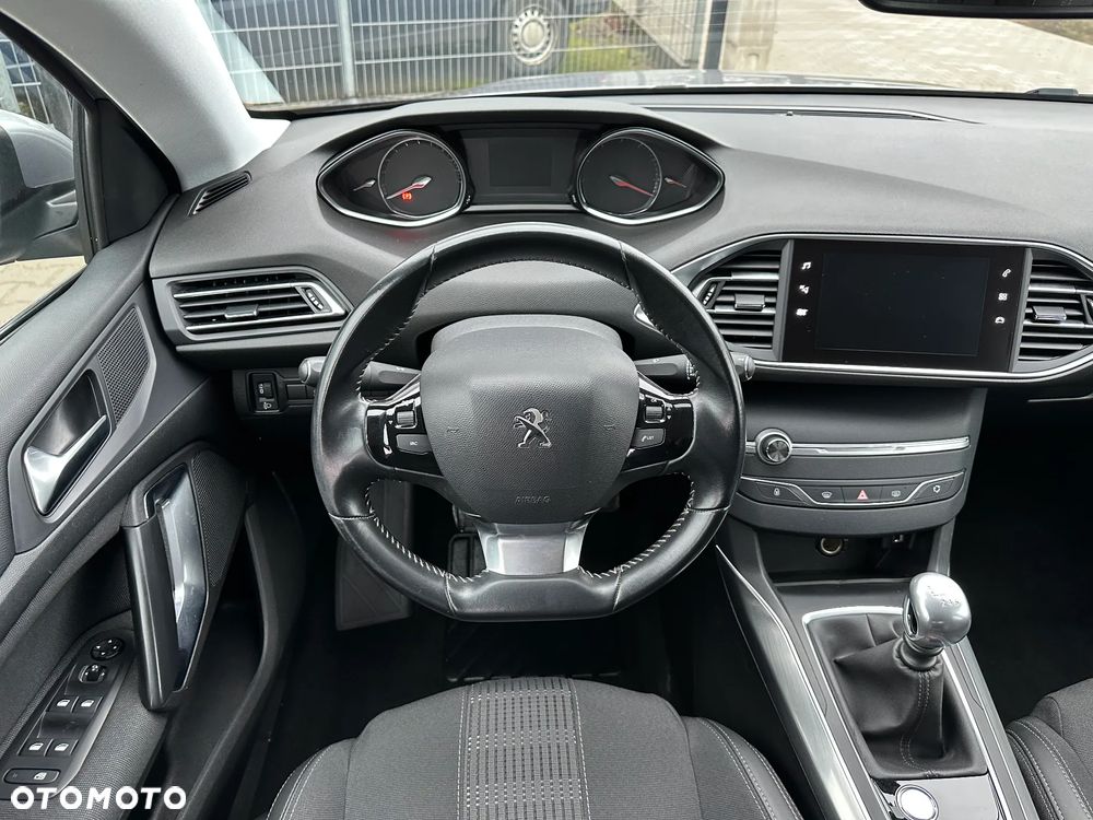 Peugeot 308 - 26