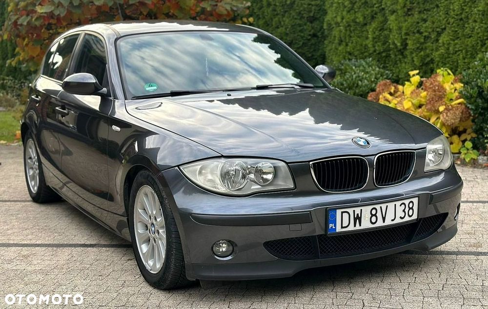 BMW Seria 1 2006 photo 2