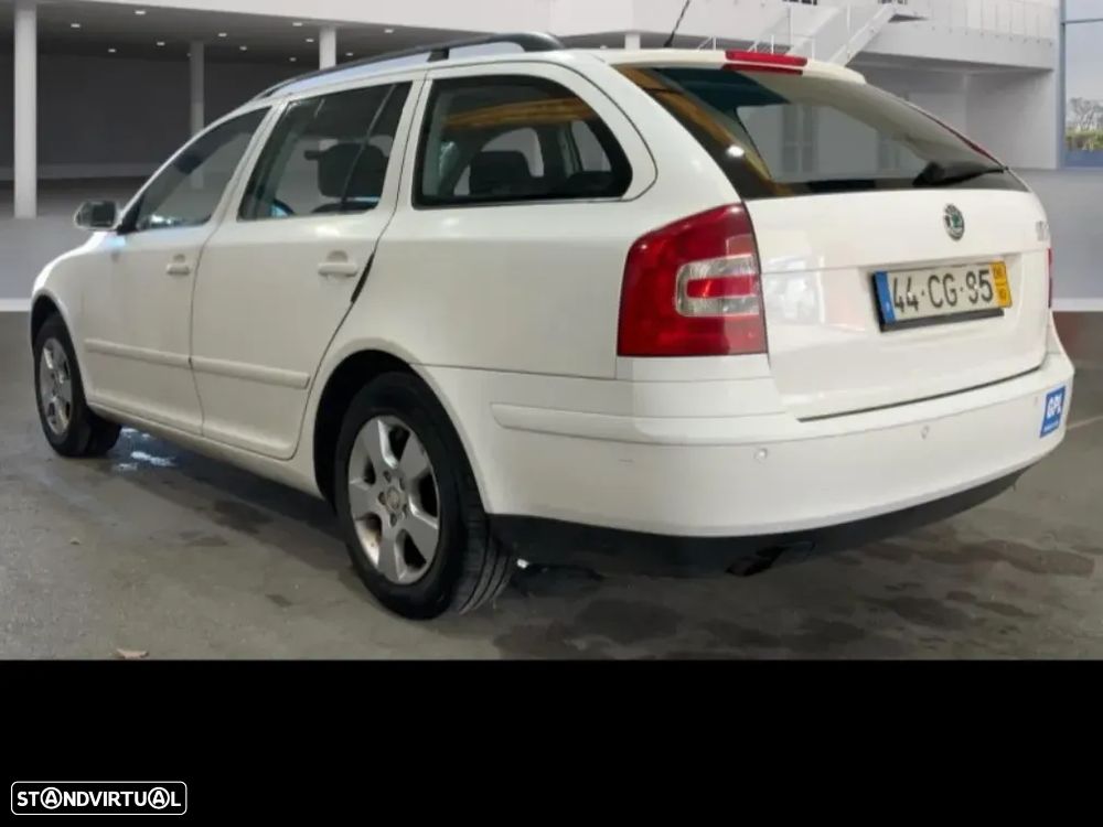 Skoda Octavia Break ver-1-4-ambiente - 4