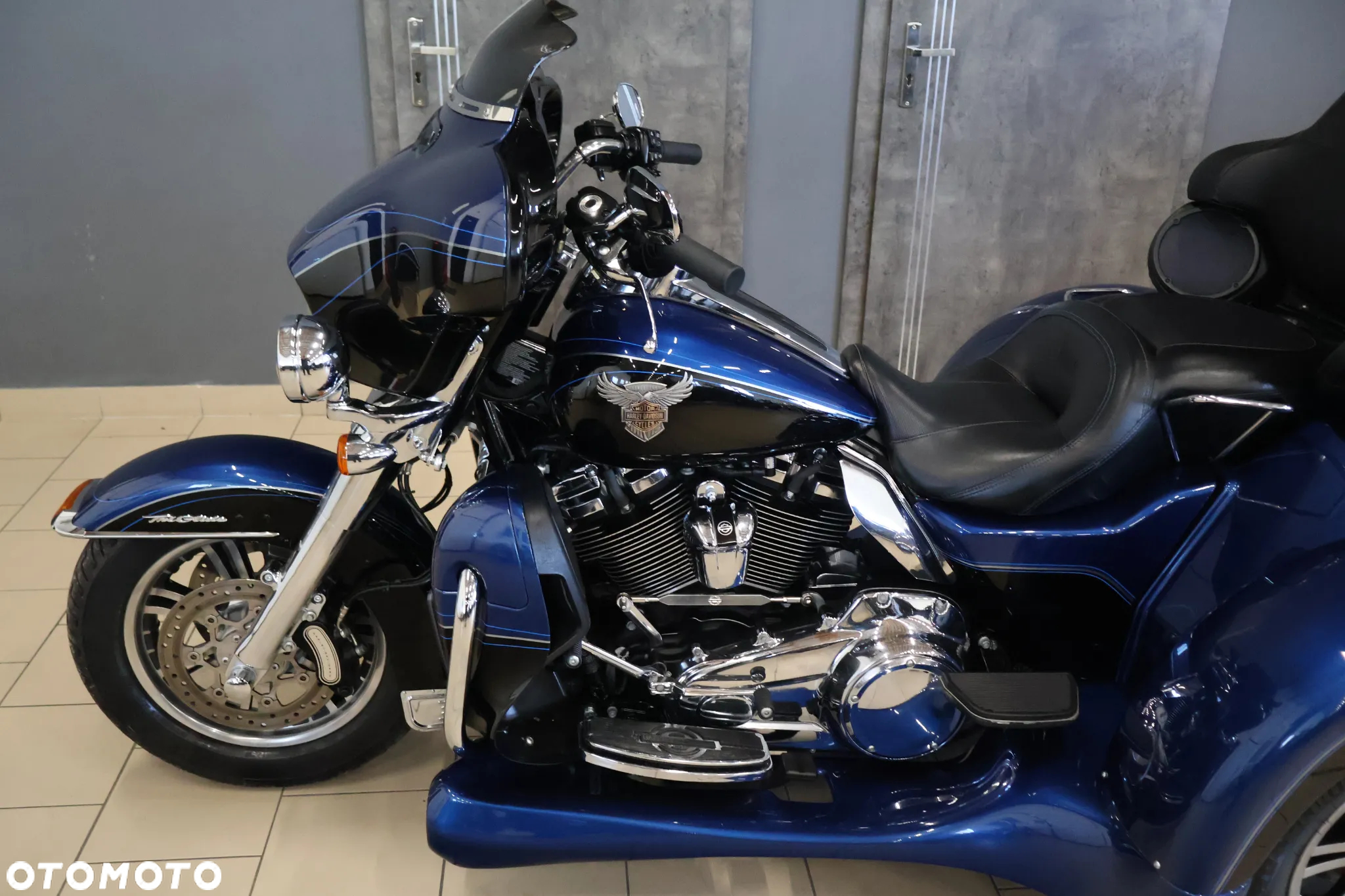 Harley-Davidson FLHS Electra Glide - 23