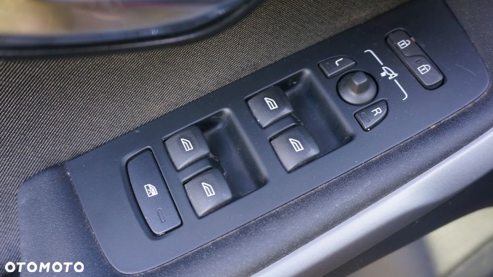 Volvo V40 Cross Country D3 Drive-E Momentum - 19