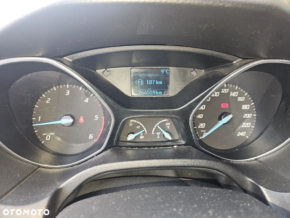 Ford Focus - 11