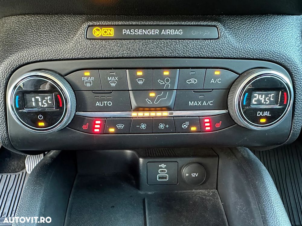 Ford Focus 1.0 EcoBoost Titanium Business - 20