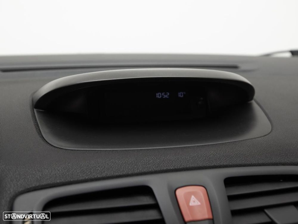 Renault Mégane Sport Tourer - 18