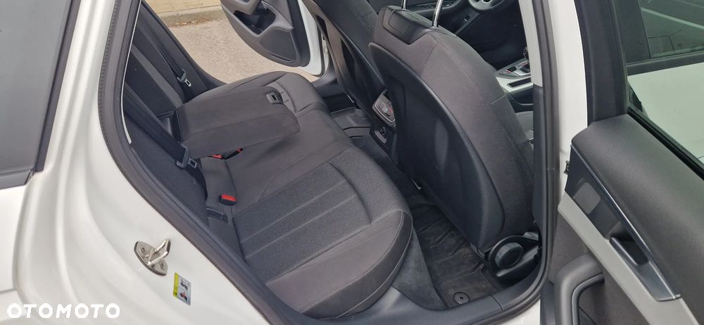 Audi A4 Limousine 40 TFSI mHEV S Line S tronic - 26