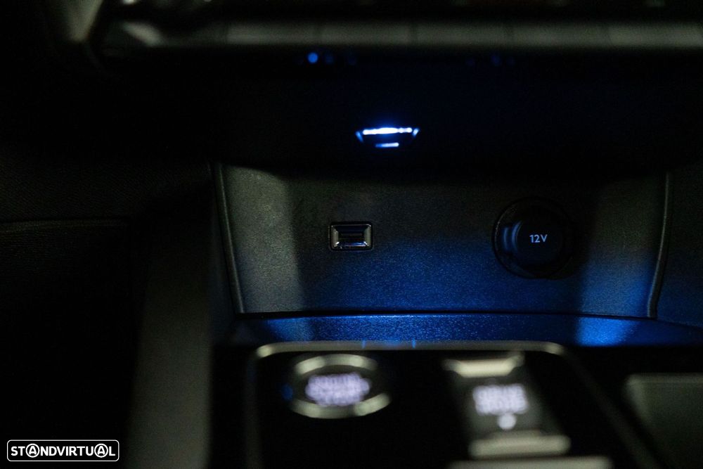 Peugeot 3008 1.6 Hybrid Allure Pack e-EAT8 - 27