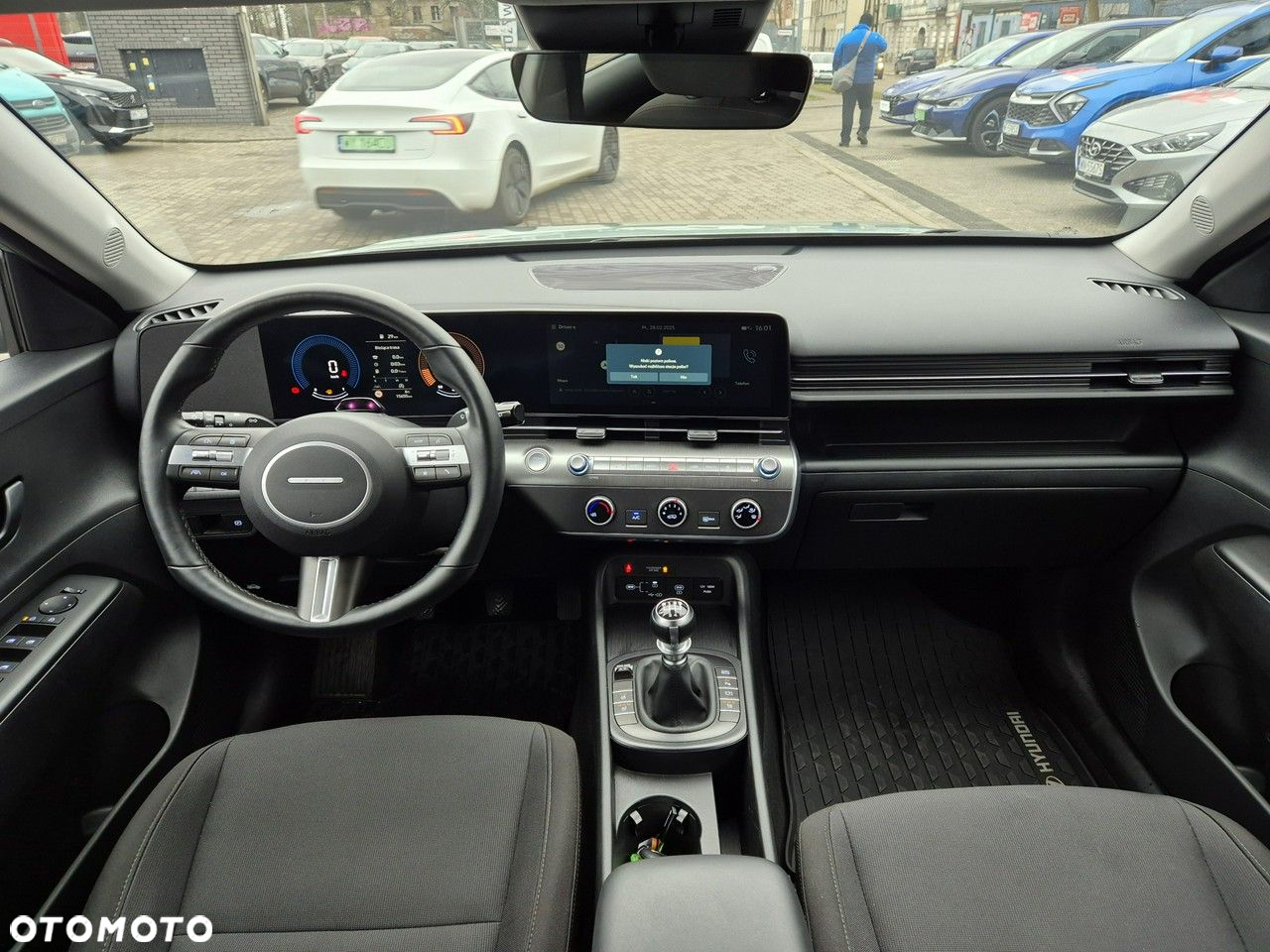 Hyundai Kona - 16