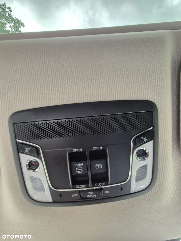 Honda HR-V 1.5 Executive (ADAS) CVT - 16