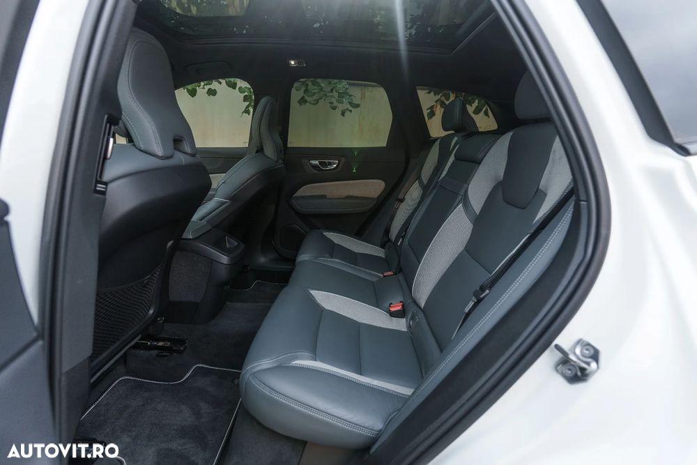 Volvo XC 60 B4 MHEV R-Design - 7