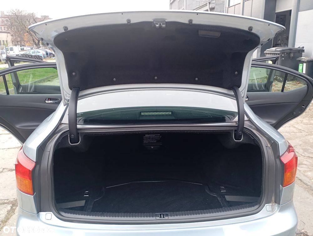 Lexus IS 250 Prestige - 29