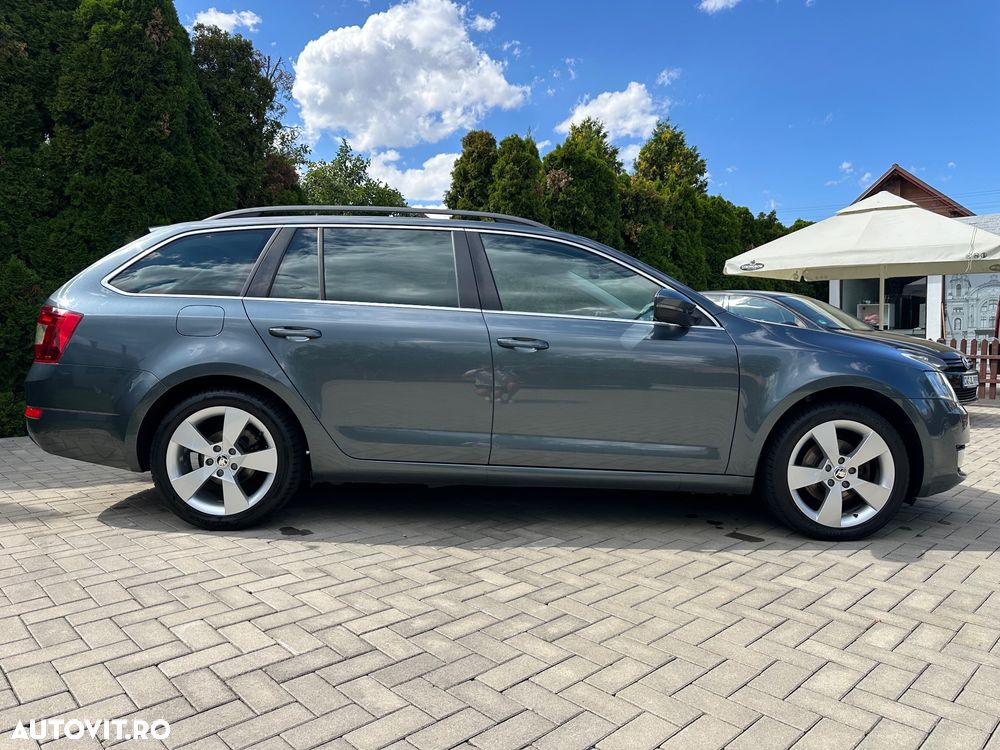 Skoda Octavia 2.0 TDI Premium Edition - 13