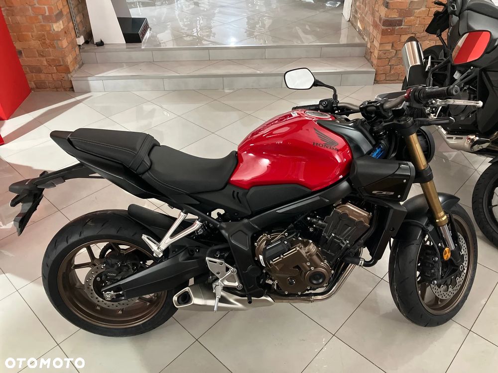 Honda CB - 3