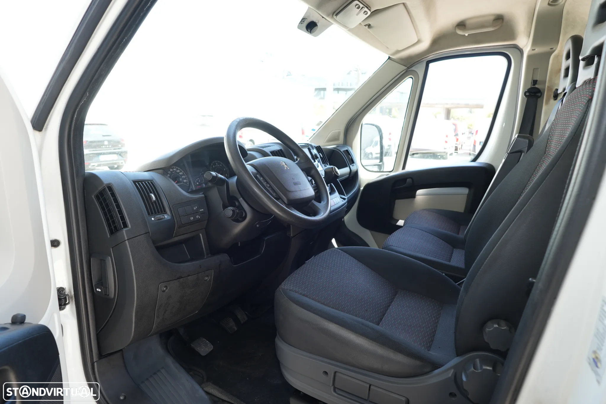 Peugeot Boxer L2H2 2.0BlueHDI 165cv - 9