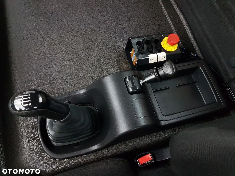 MAN TGL 12.220 HAKOWIEC 4x2 KLIMA HAKOWIEC DO KONTENERÓW - 32