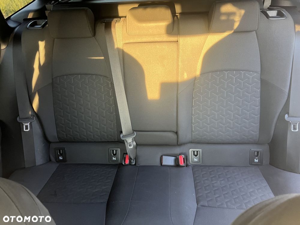 Toyota Corolla - 12