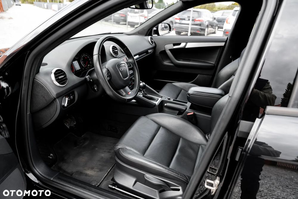 Audi A3 Sportback 2.0 TFSI quattro S tronic S line Sportpaket - 20