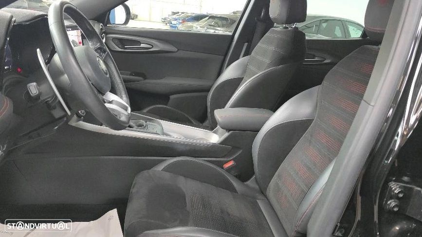 Alfa Romeo Tonale 1.3 Plug-In Hybrid Veloce e-AWD - 4