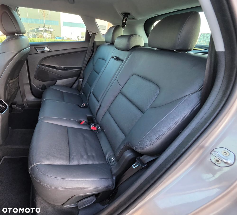 Hyundai Tucson blue 1.7 CRDi 2WD Passion Plus - 16