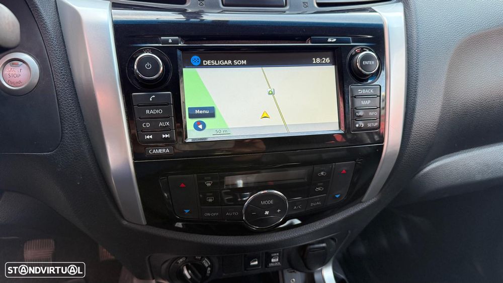 Nissan Navara 2.3 dCi CD 4WD Tekna - 12