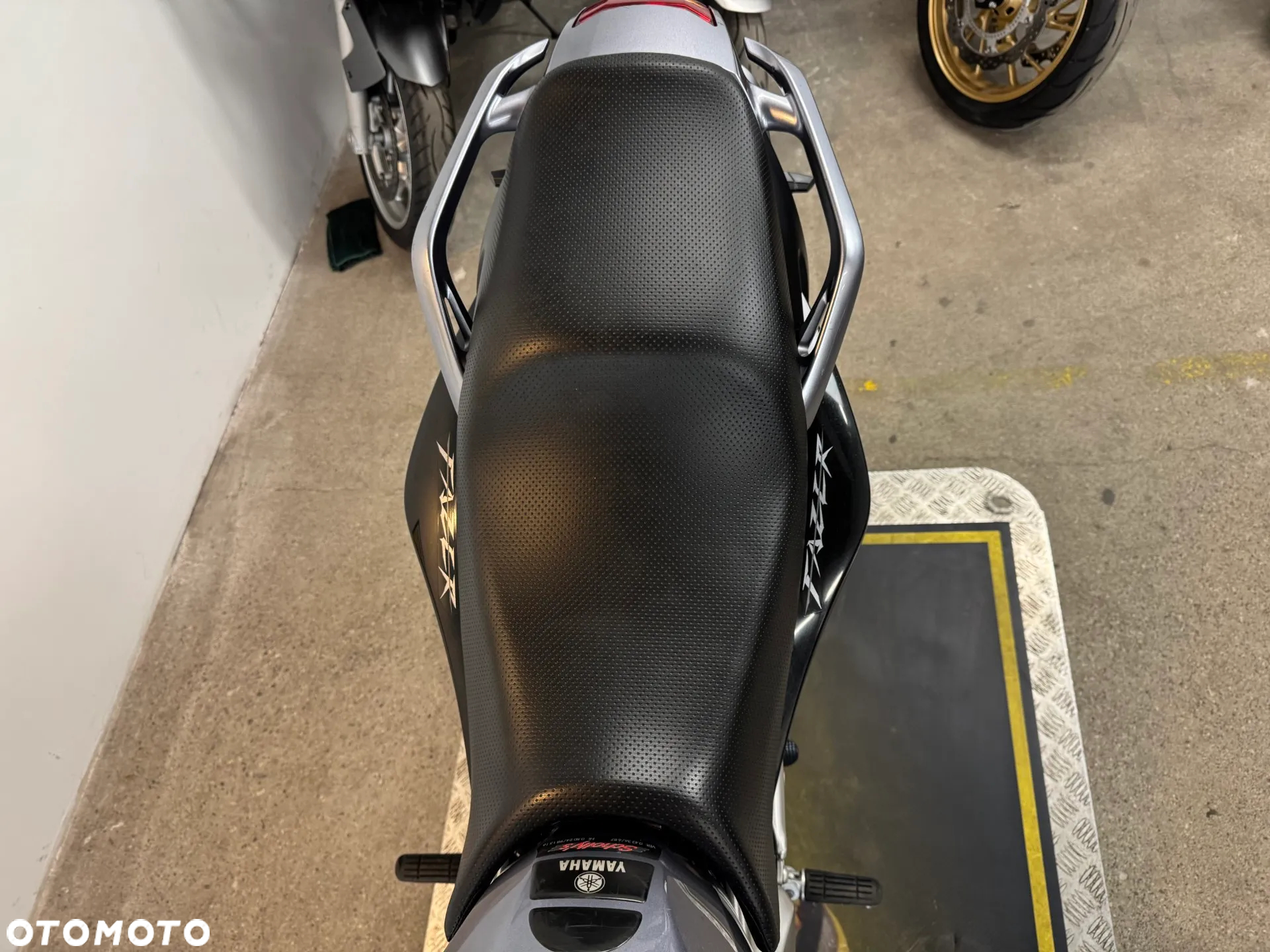 Yamaha FZ6 - 27