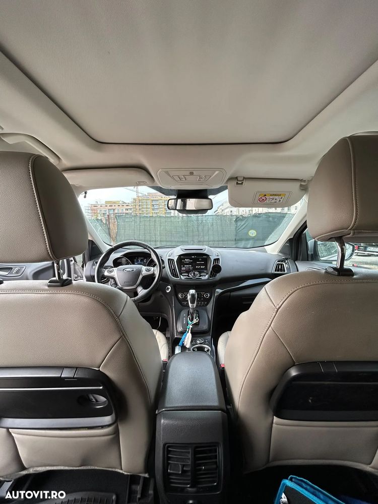 Ford Kuga 2.0 TDCi Powershift 4WD Titanium - 8
