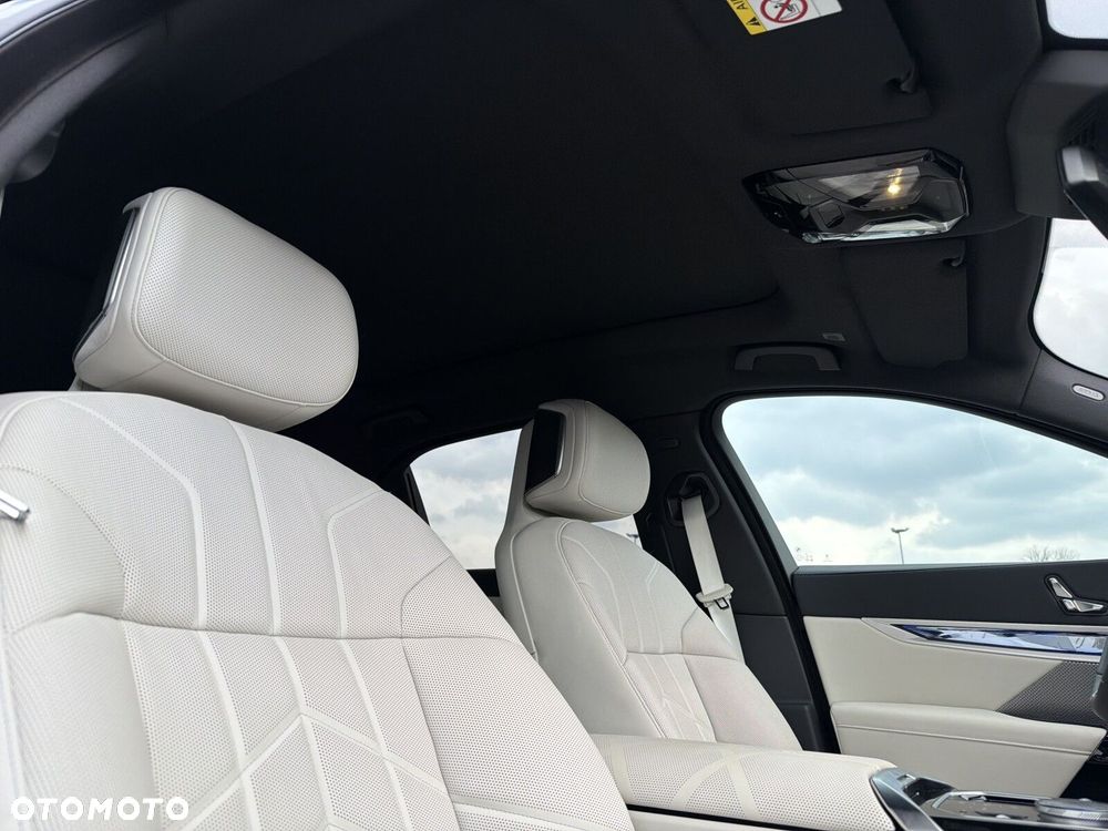 BMW Seria 7 - 14