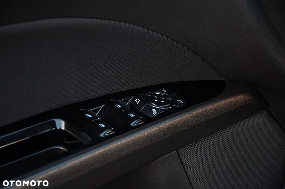 Ford Mondeo SW 2.0 TDCi Titanium - 37