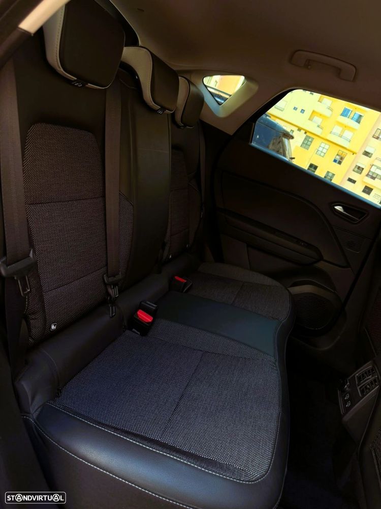 Renault Captur 1.6 E-Tech Plug-In Edition One - 24