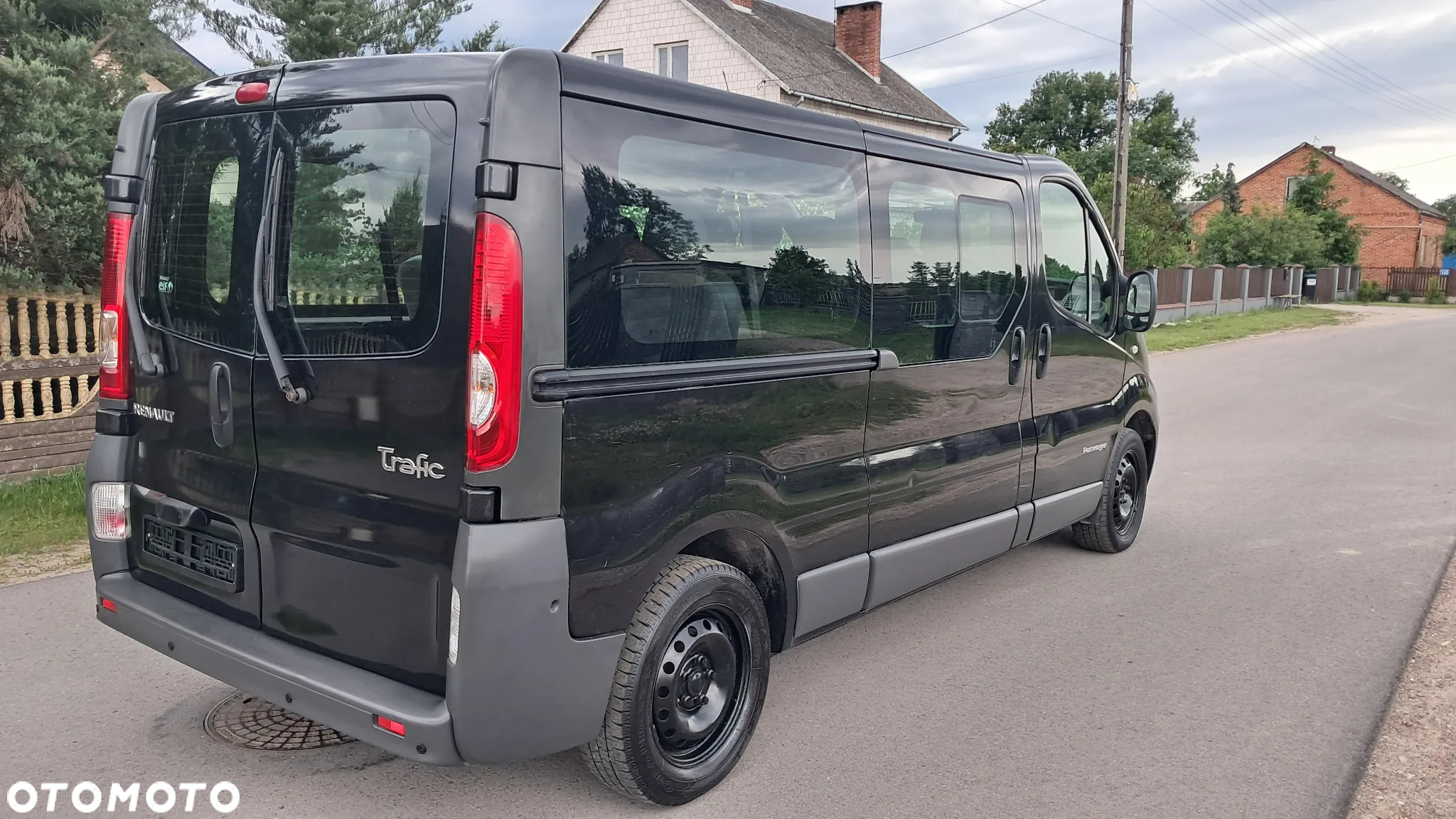 Renault Trafic 2.0 dCi 115 FAP Grand Passenger Black Edition - 7