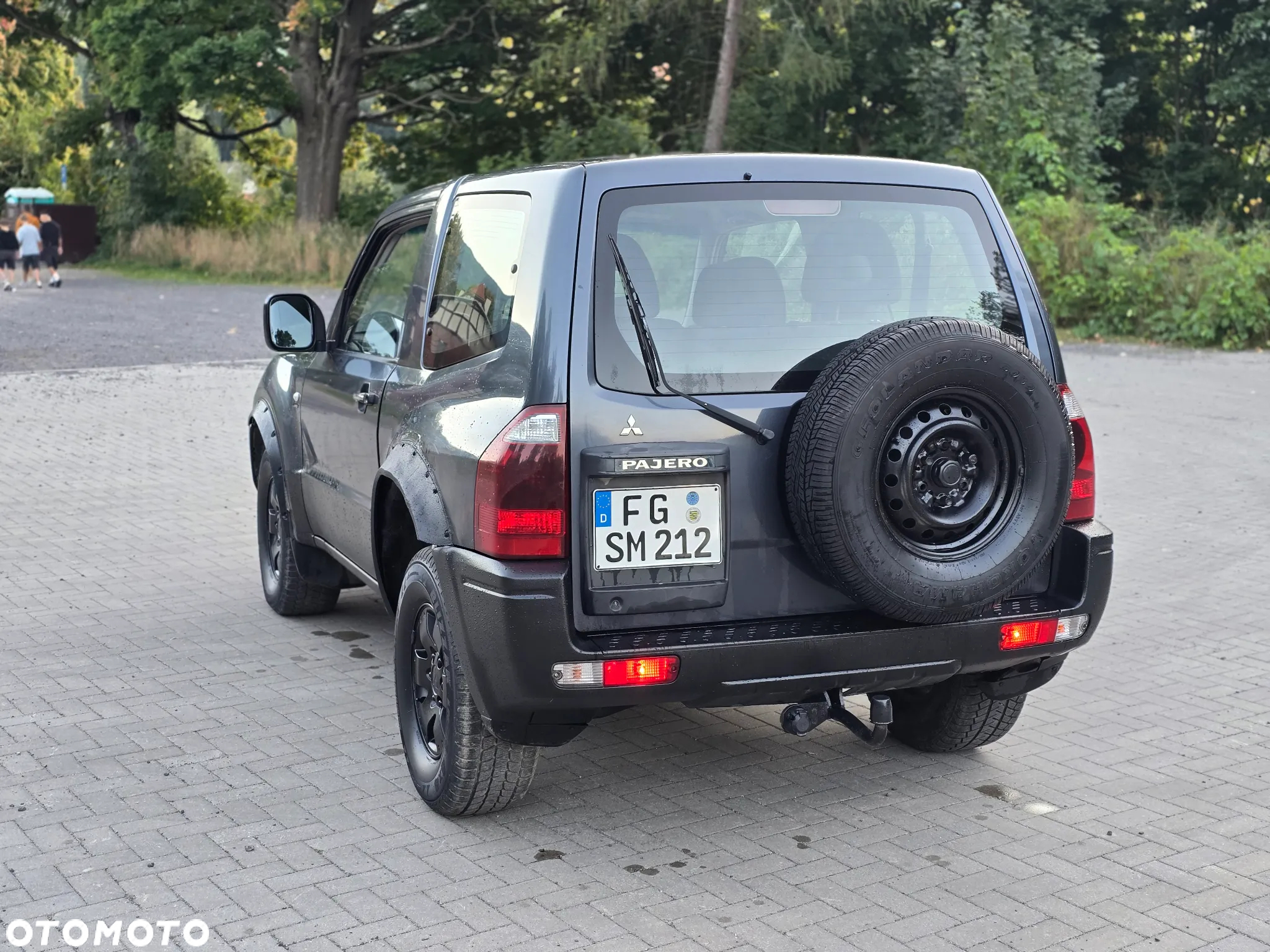 Mitsubishi Pajero - 3