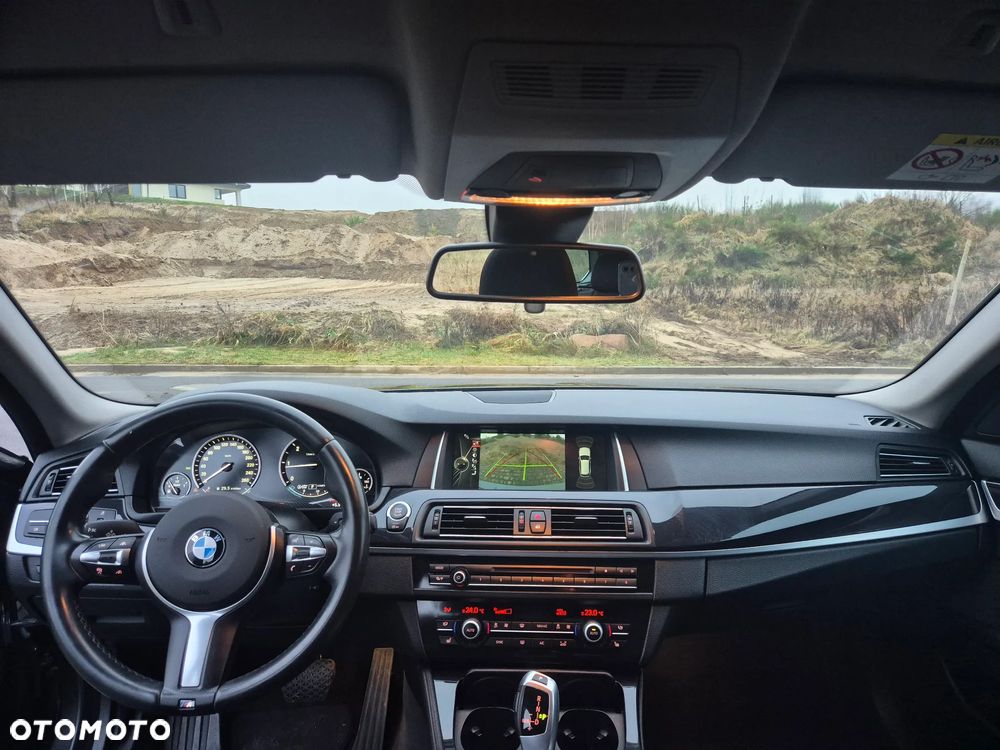 BMW Seria 5 525d xDrive Sport-Aut - 18