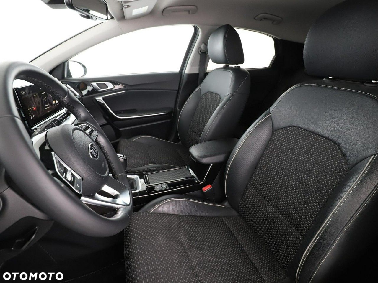 Kia XCeed 1.4 T-GDI OPF JBL SOUND EDITION - 13