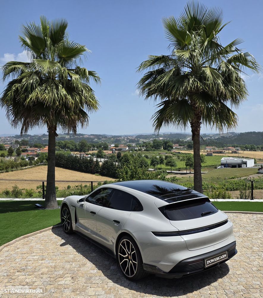 Porsche Taycan Sport Turismo - 9