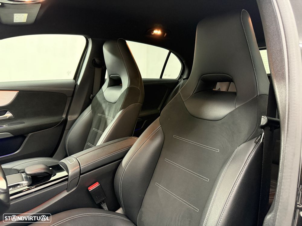 Mercedes-Benz A 250 e AMG Line - 12