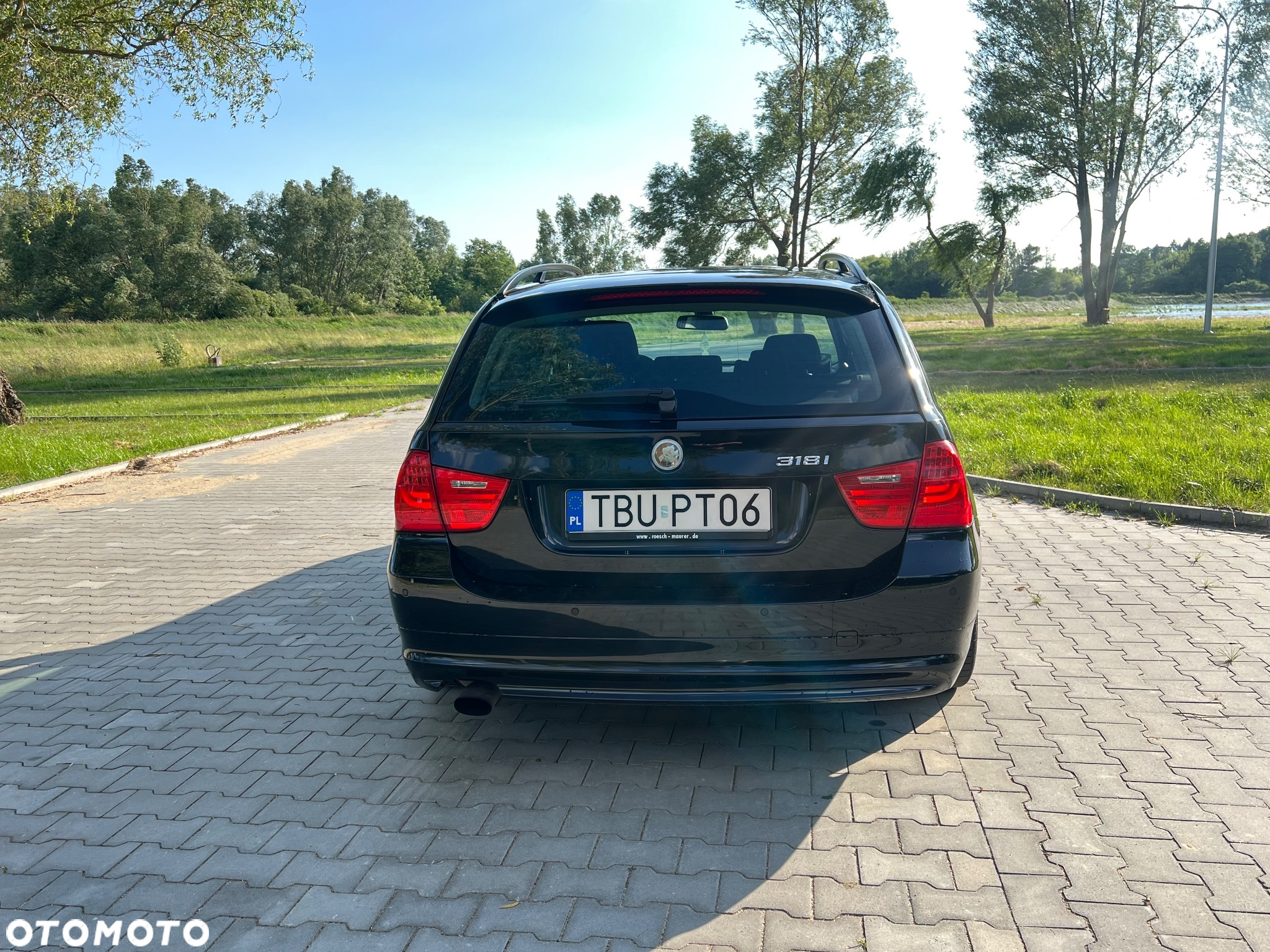 BMW Seria 3 318i - 4