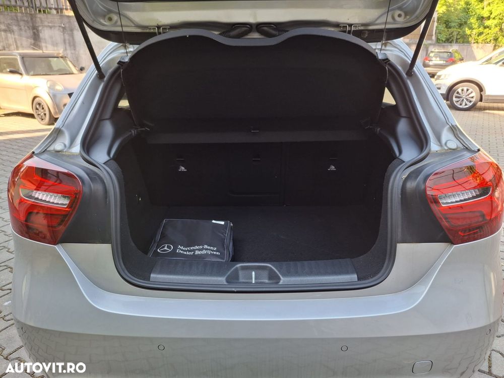 Mercedes-Benz A 180 7G-DCT - 21