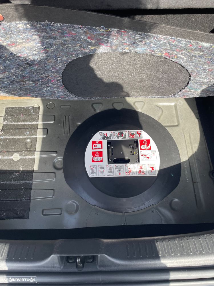 Renault Clio 0.9 TCe Limited - 14