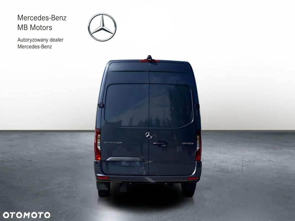 Mercedes-Benz Sprinter - 6