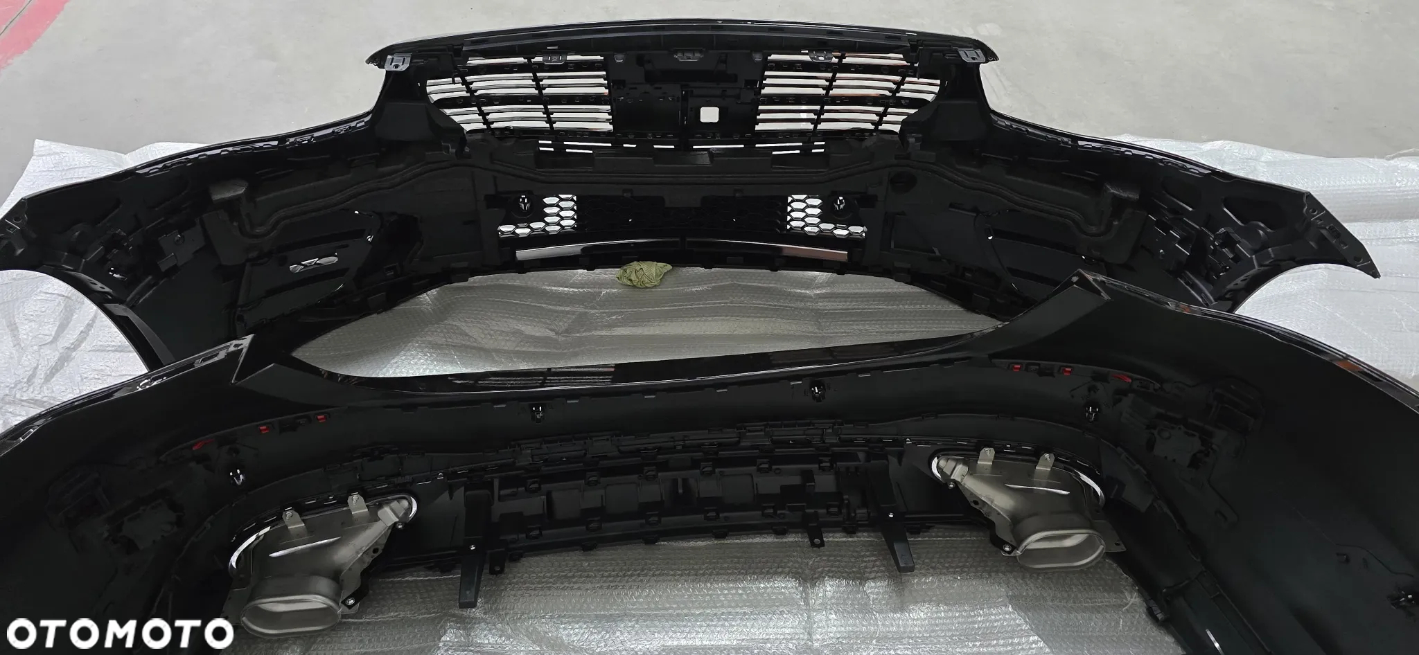 zderzaki komplet Mercedes W223 AMG 2021- - 12