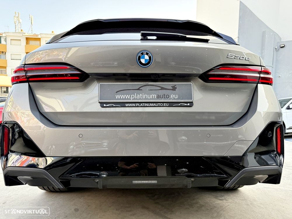 BMW 530 e Pack Desportivo M Pro - 55