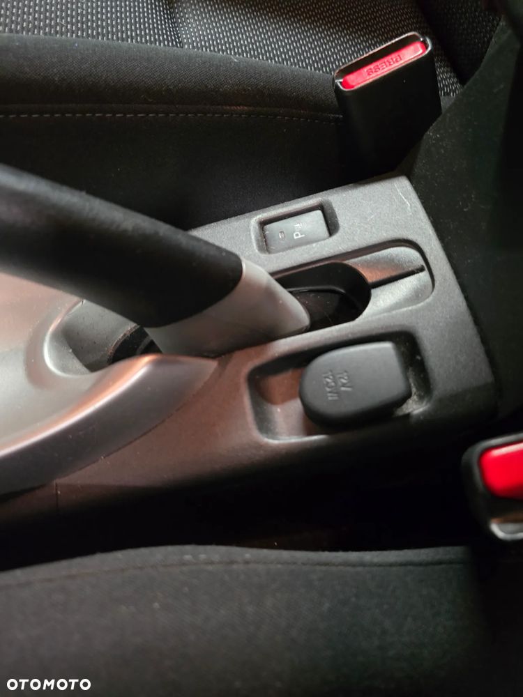 Toyota Auris 1.6 Premium - 11