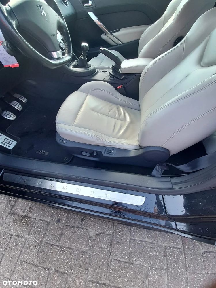Peugeot RCZ - 9