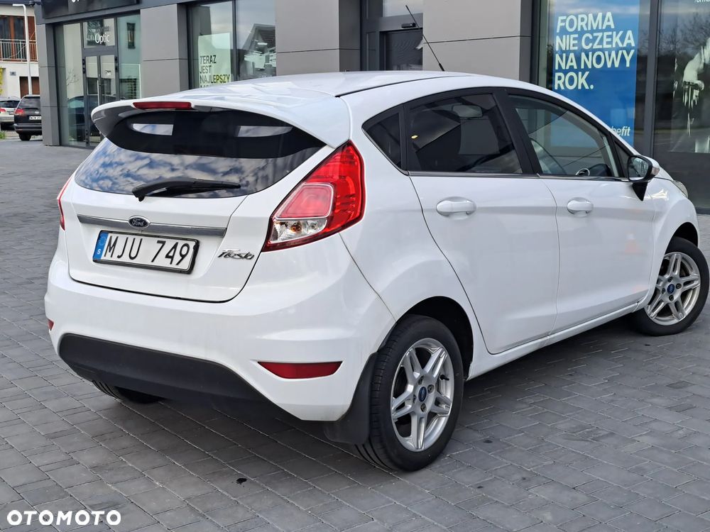 Ford Fiesta - 12