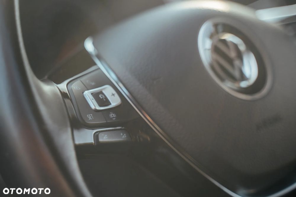 Volkswagen T-Roc ver-1-5-tsi-gpf-act-advance - 18