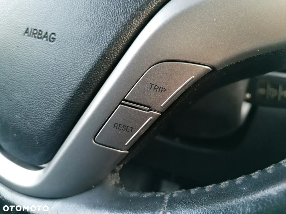 Hyundai ix20 1.4 Premium - 19