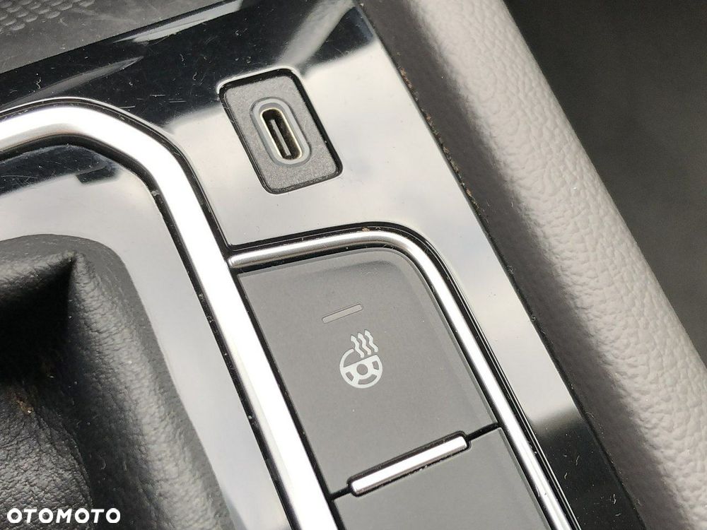 Volkswagen Arteon 2.0 TDI SCR Elegance DSG - 25