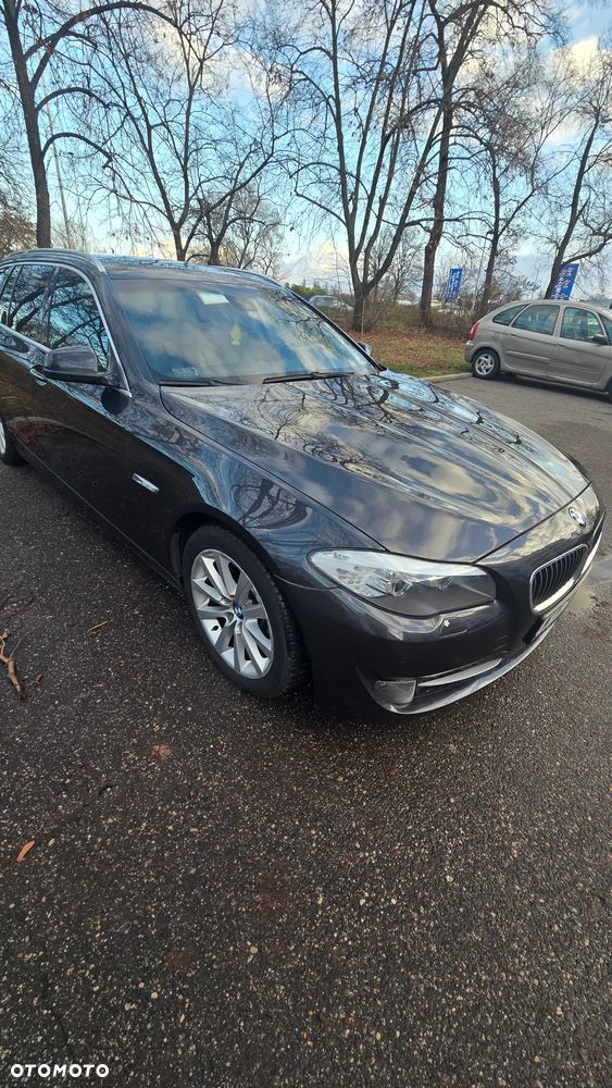 BMW Seria 5 520d Sport-Aut - 10