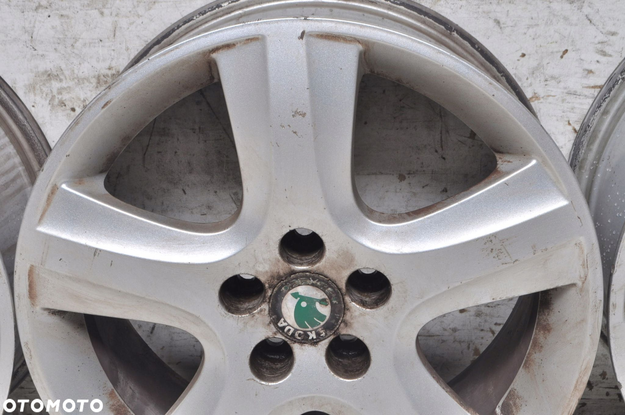 SKODA OCTAVIA FELGI ALUMINIOWE R16" 6.5J 5X100 ET42 1U0601025AA - 4